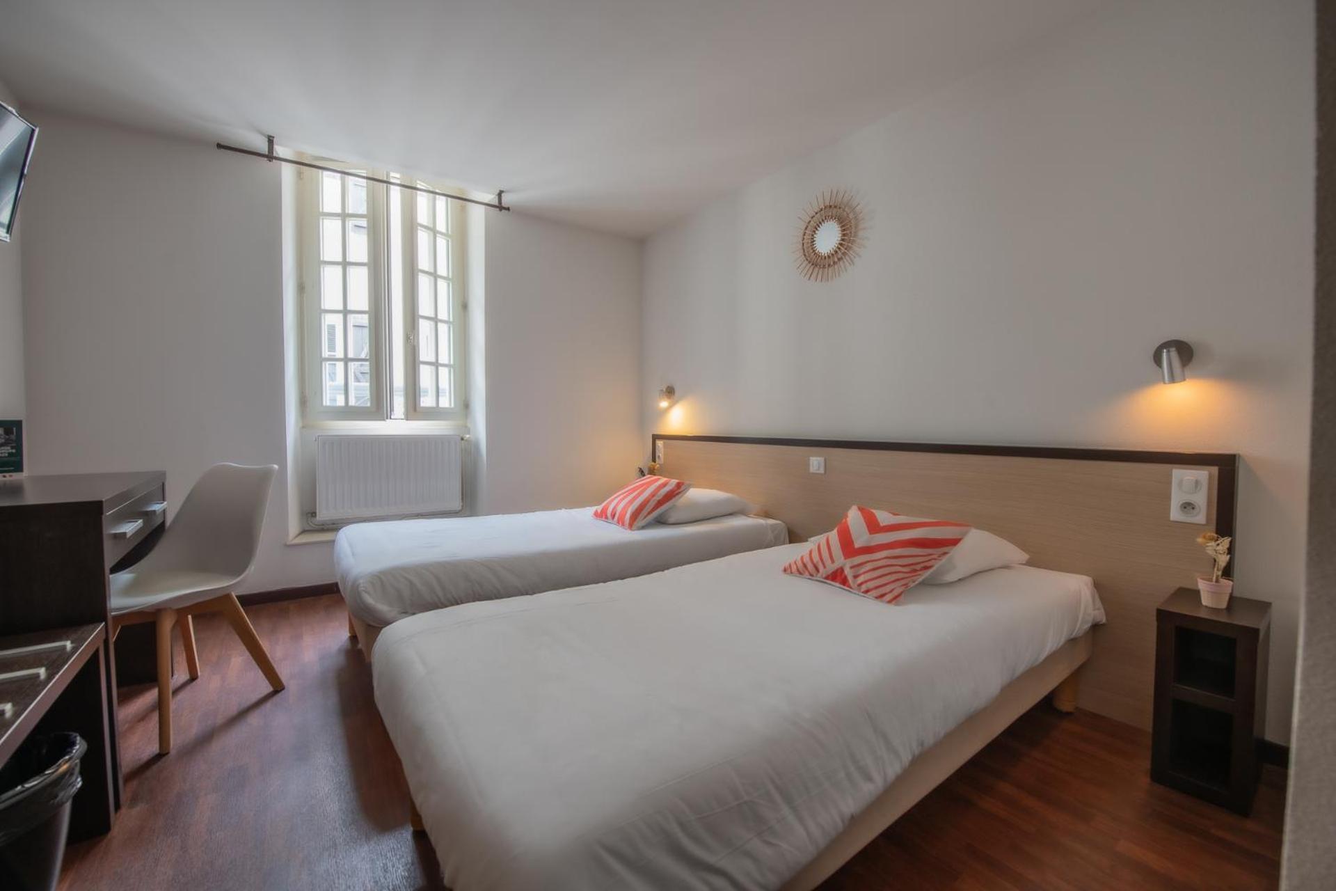 Logis Hotel Le Commerce Navarrenx Экстерьер фото