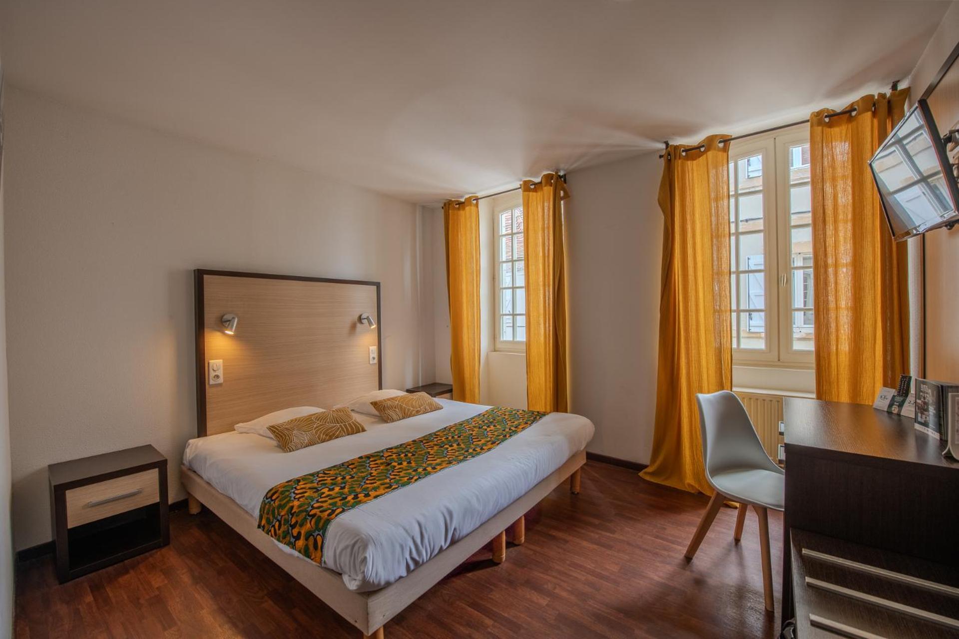 Logis Hotel Le Commerce Navarrenx Экстерьер фото